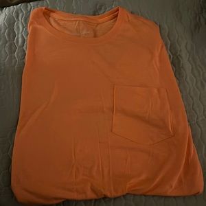 Universal Thread T-shirt